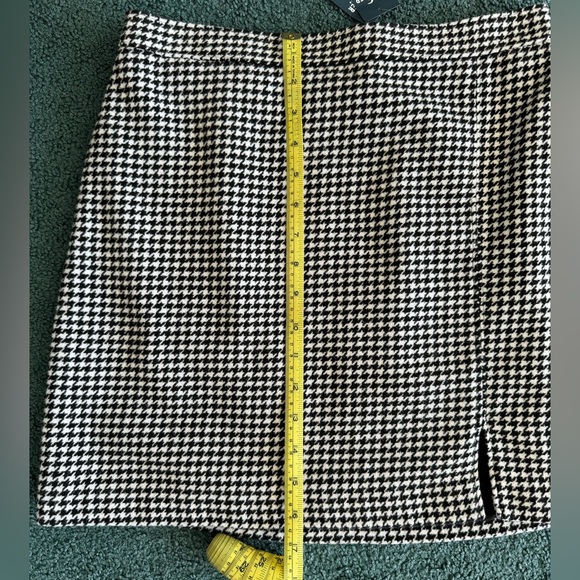 Hollister Skirt Ultra High Rise Wool Blend Mini Skirt Size M Black & White - Picture 9 of 10